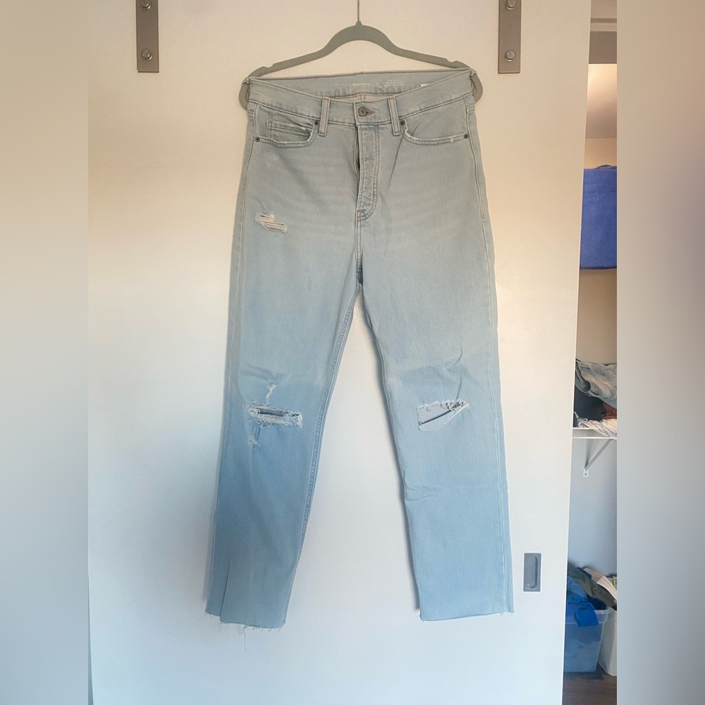 Old Navy Women’s High Waisted Light Blue Ripped Jeans